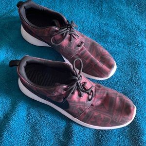 Nike running shoe in European size 42